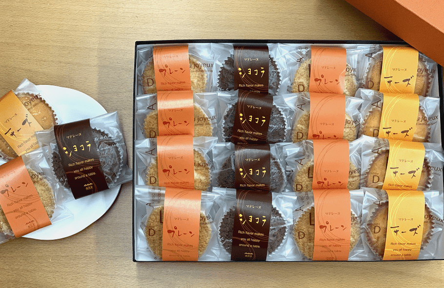 専用とします、最終値下げ。製菓器具未使用 ショートケーキ型1枚マドレーヌ型大５枚 専用とします、最終値下げ。製菓器具未使用 ショートケーキ型1枚